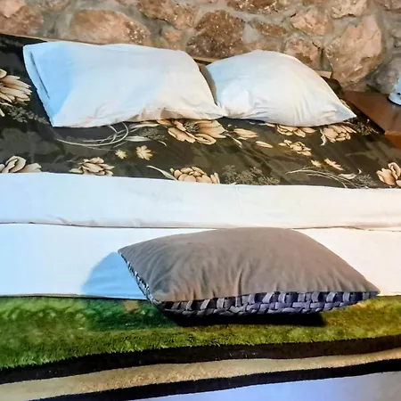 Ivaneza * Starigrad Paklenica