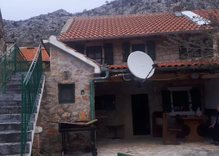 Ivaneza * Starigrad Paklenica